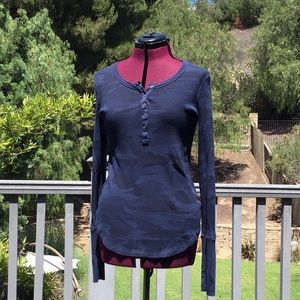 Splendid - Large Navy Camo Henley